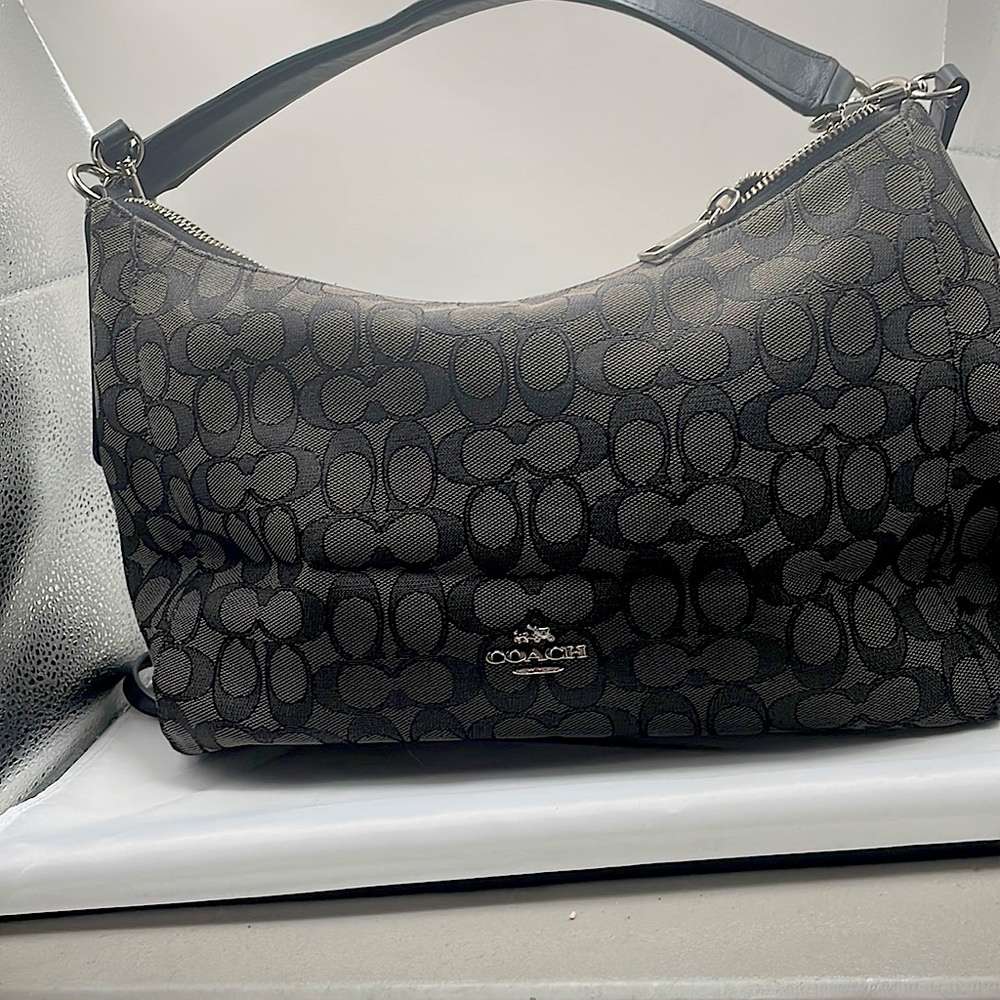 Crossover Purse